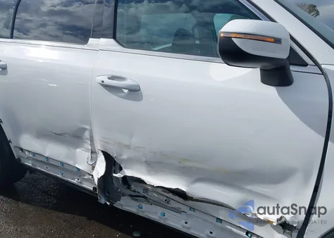 2022 Kia Telluride Lx z USA, uszkodzony, nr VIN 5XYP24HC0NG260611